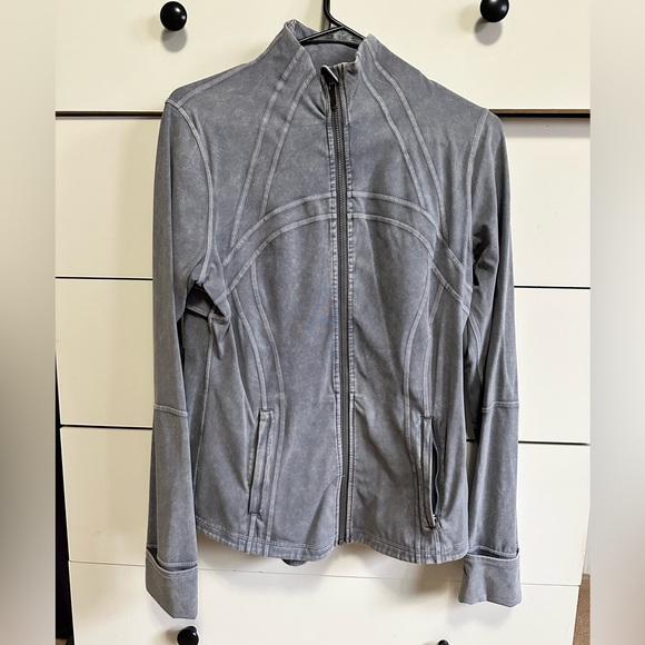 Lululemon Define Jacket - Picture 2 of 4